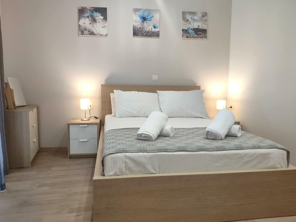 Neva Apartments By The Beach Makry Gialos  Exterior photo